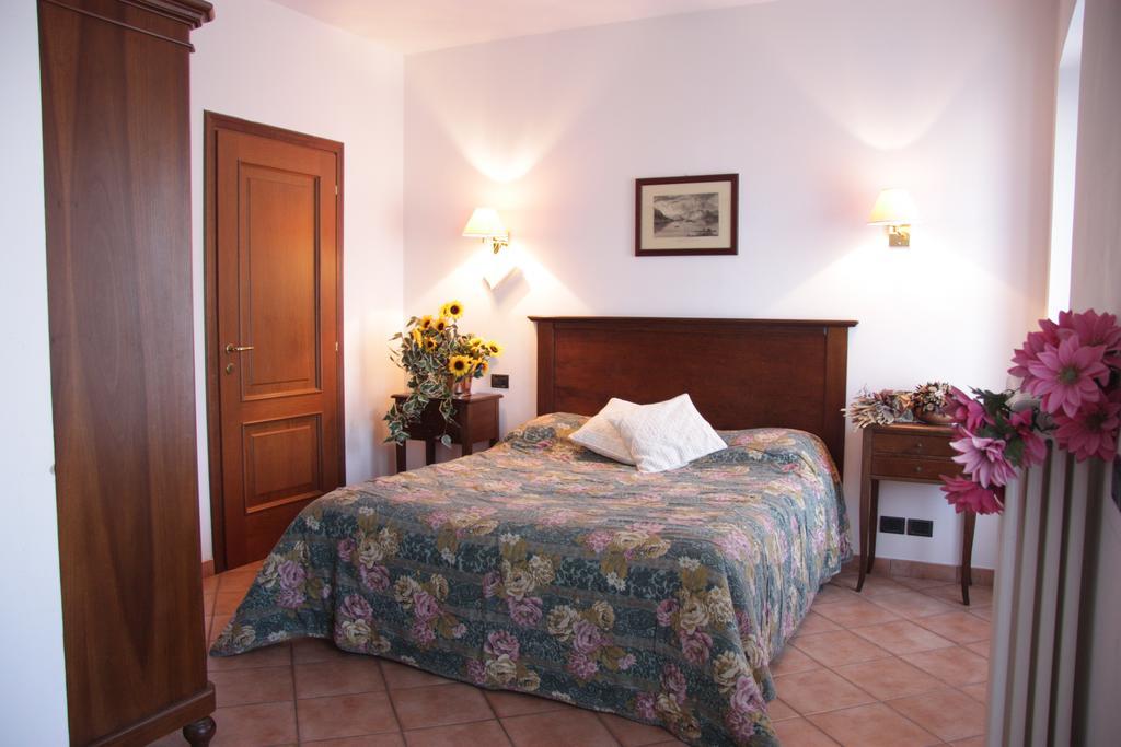 Hotel La Locanda ストレーザ 部屋 写真