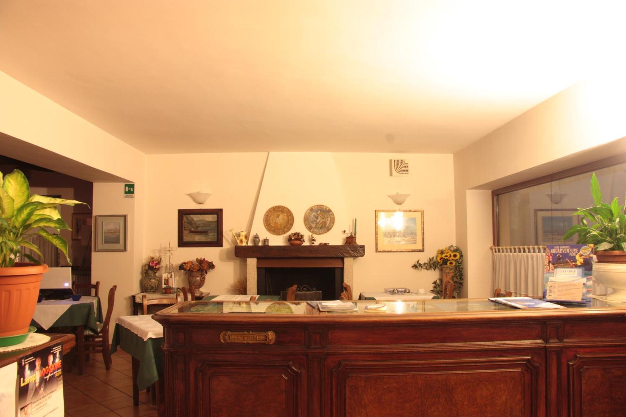 Hotel La Locanda ストレーザ エクステリア 写真